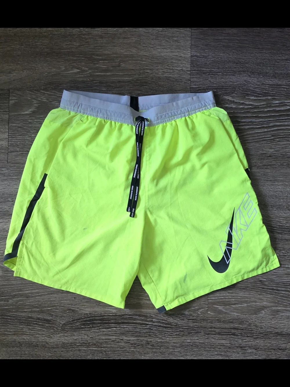 Nike Men’s Neon Yellow Swim Shorts Size S